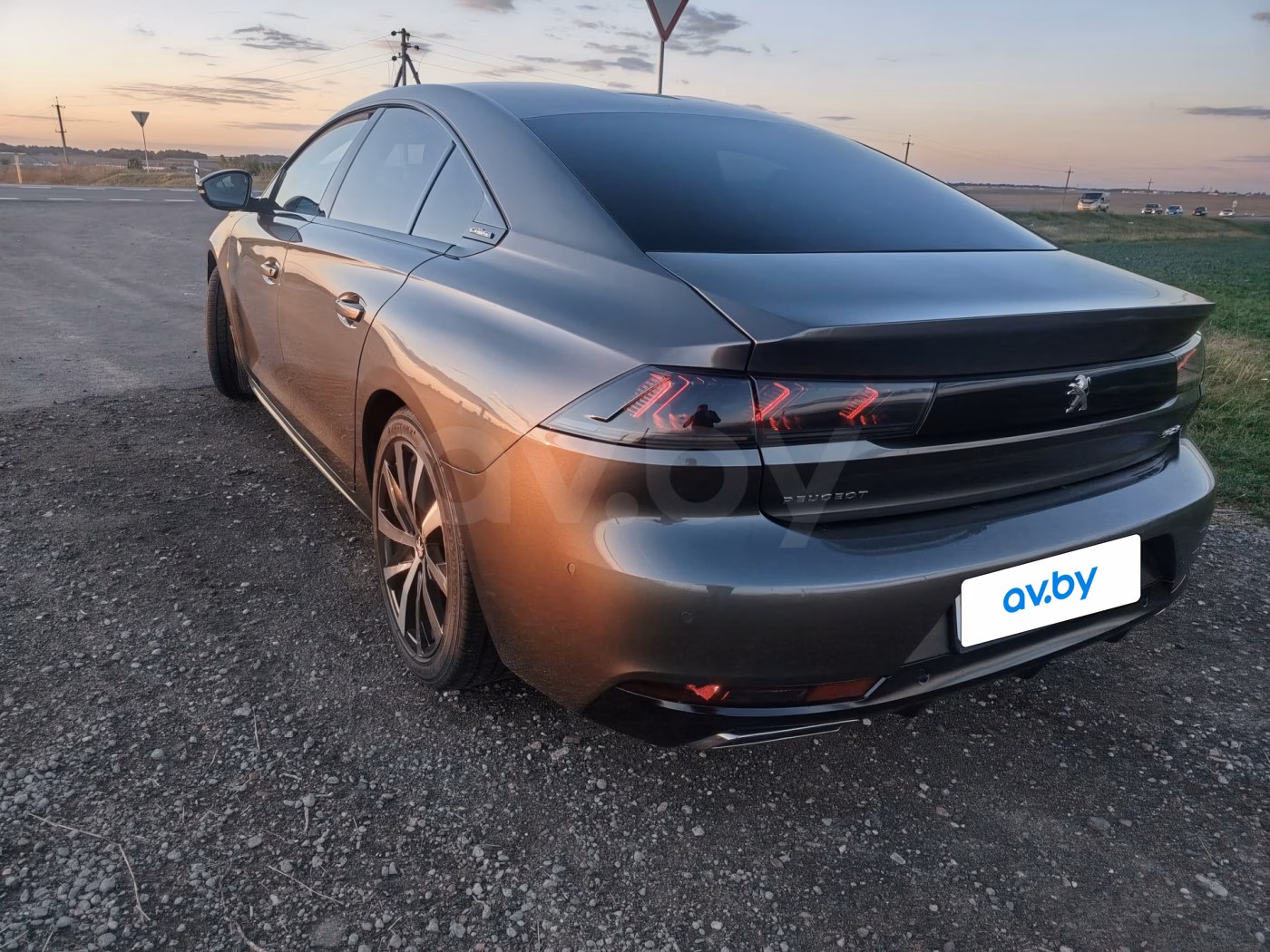 Peugeot 508 фото 8