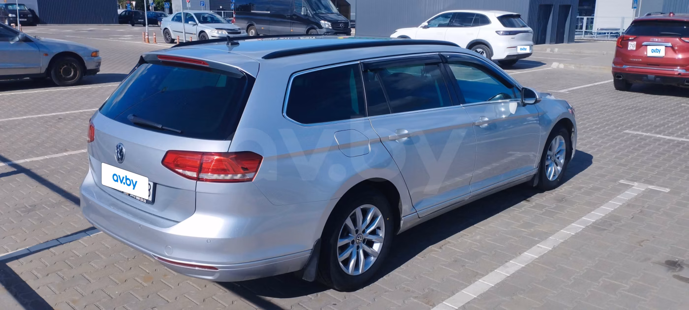 Volkswagen Passat фото 10