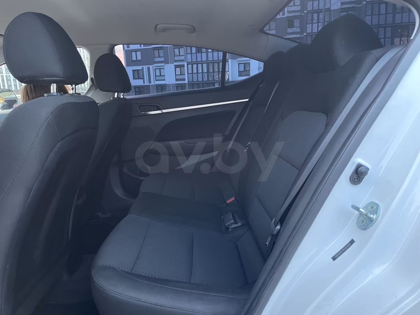 Hyundai Elantra фото 20
