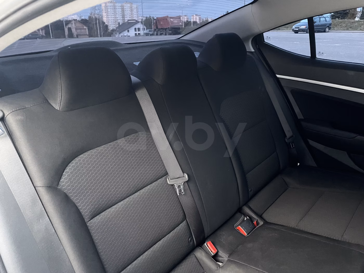 Hyundai Elantra фото 21