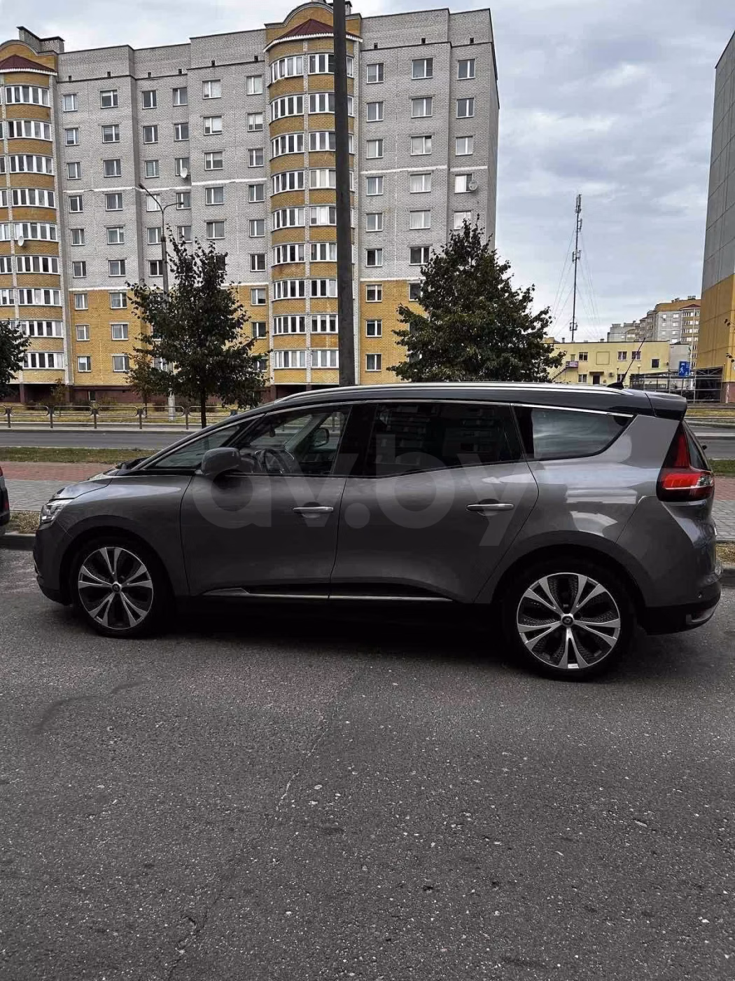 Renault Grand Scenic фото 2