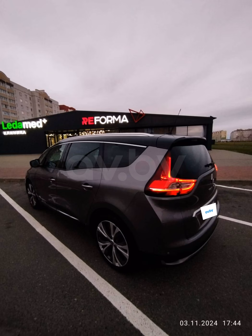 Renault Grand Scenic фото 8