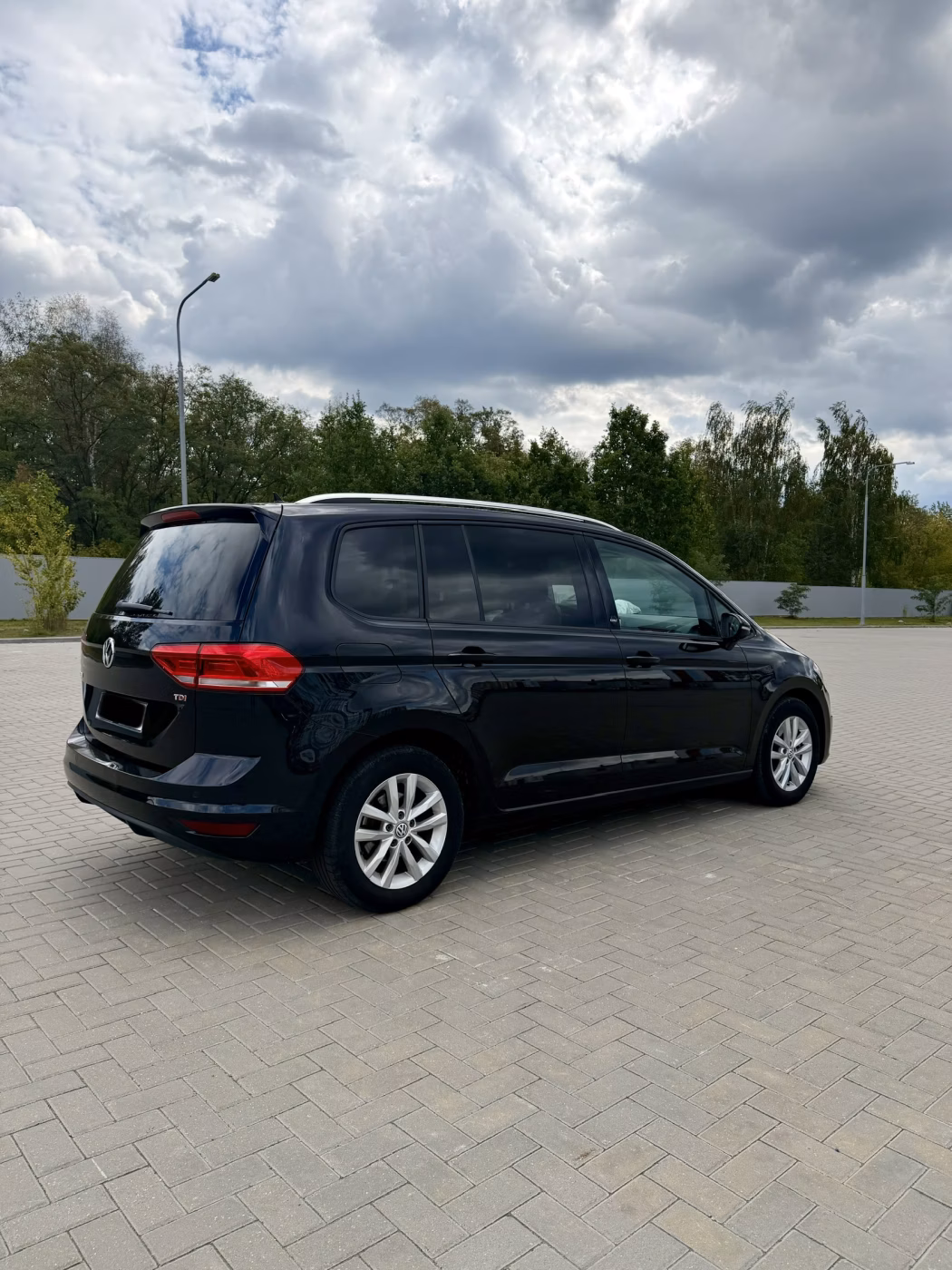 Volkswagen Touran фото 2