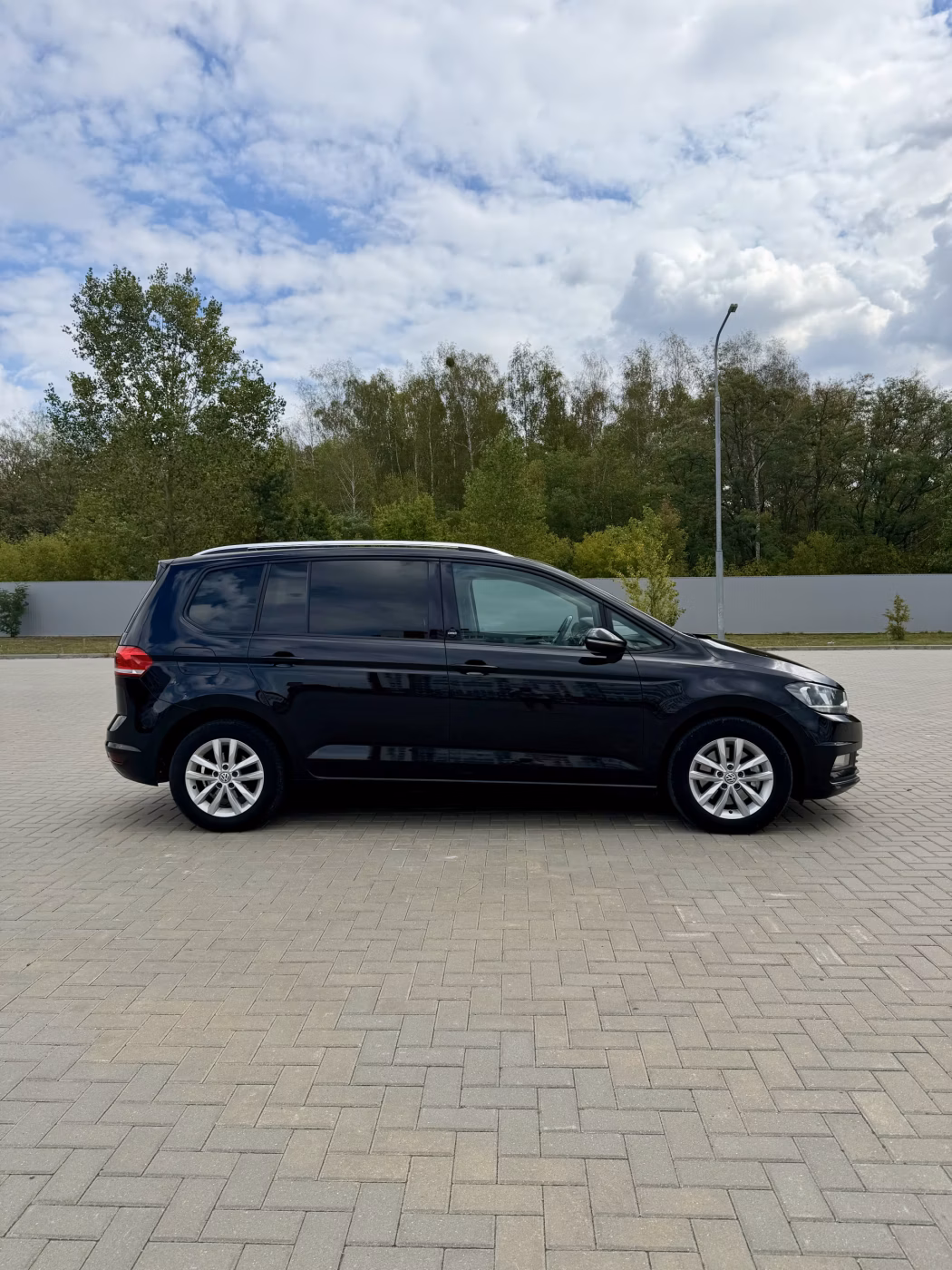 Volkswagen Touran фото 3