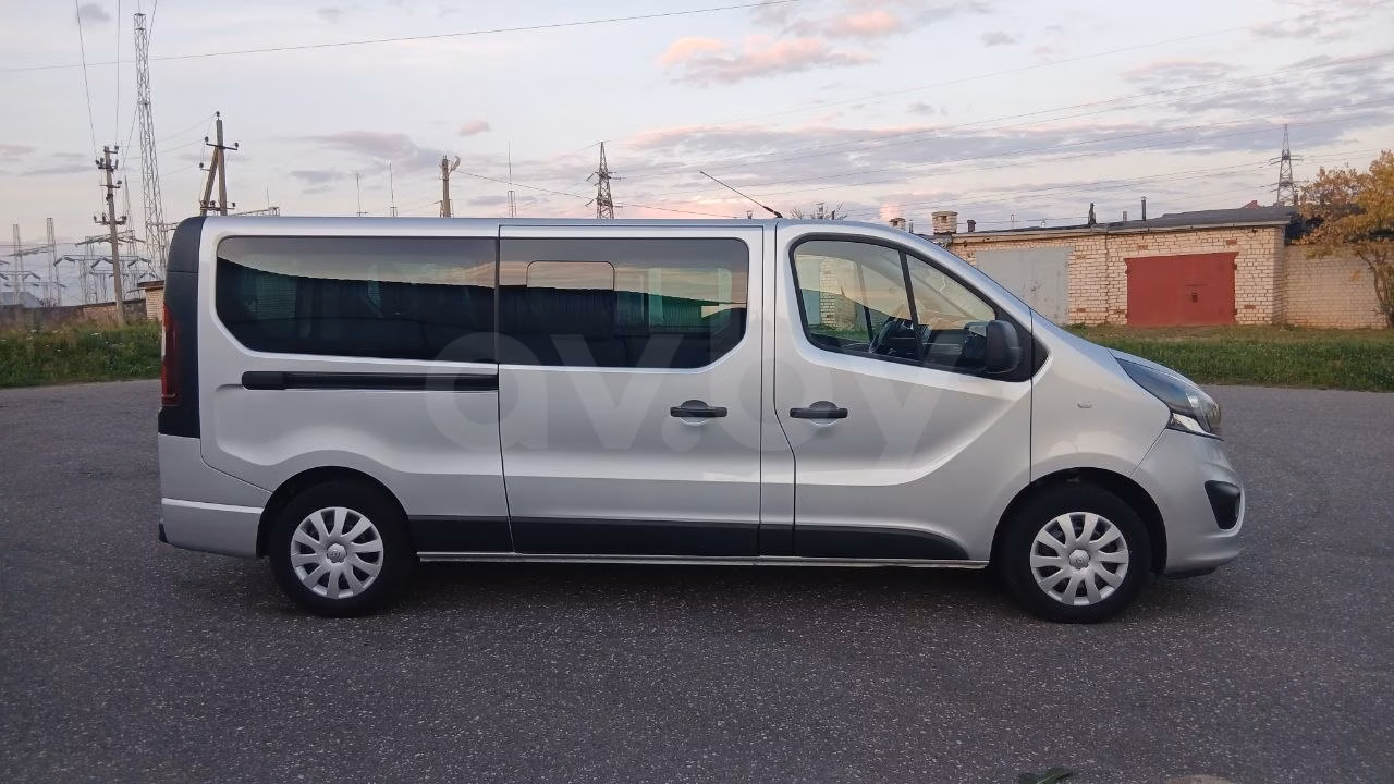 Opel Vivaro фото 3
