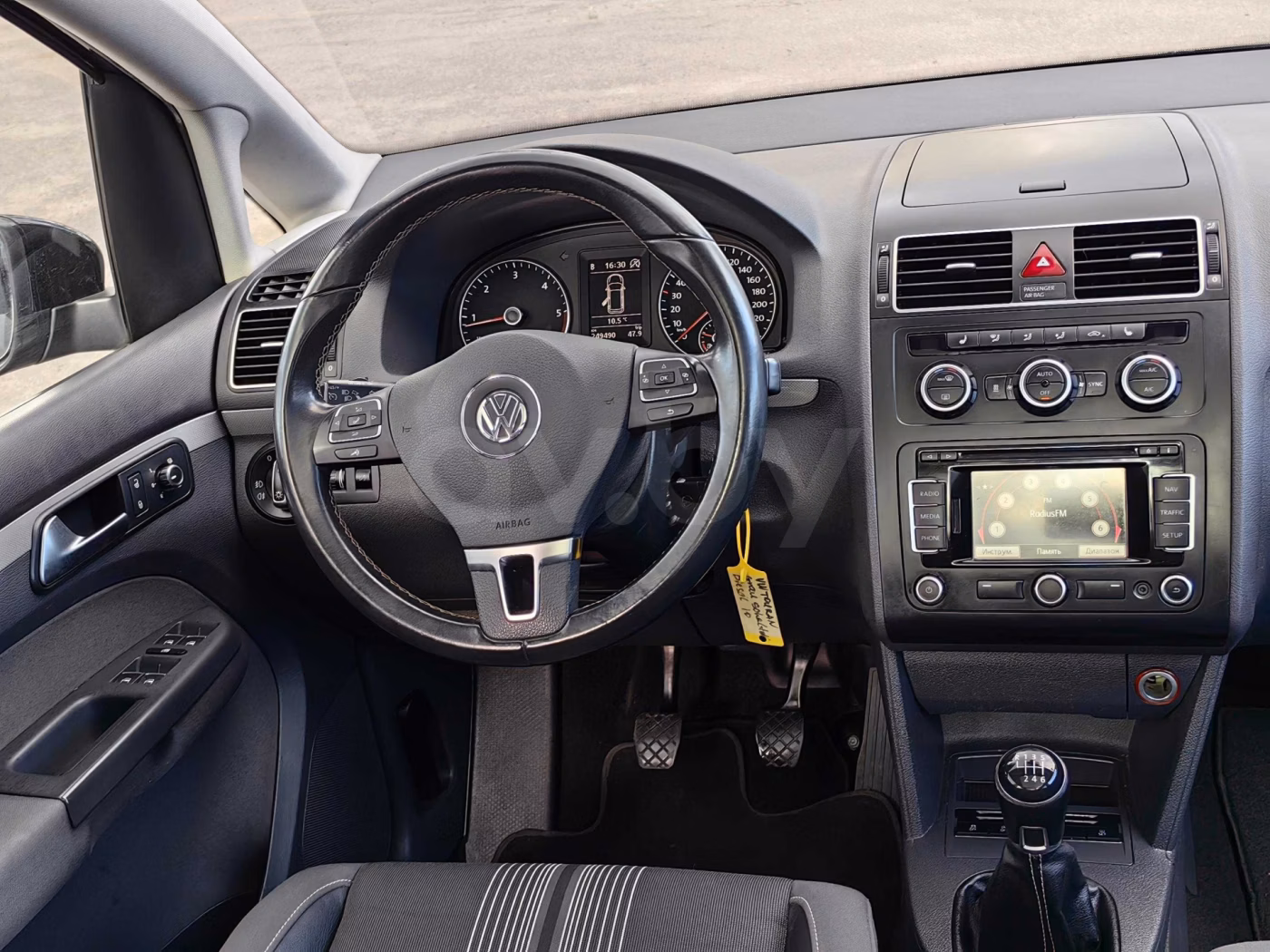 Volkswagen Touran фото 15