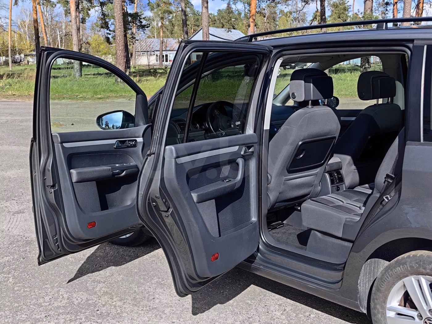 Volkswagen Touran фото 11
