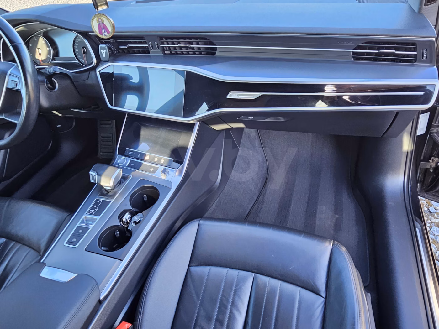 Audi A6 фото 11