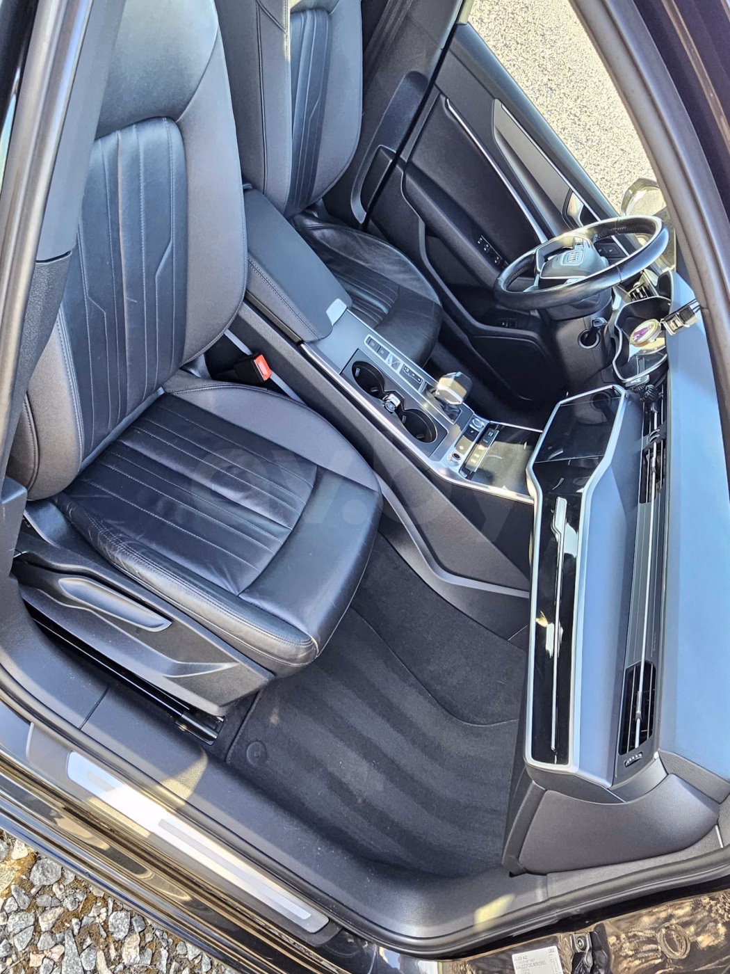 Audi A6 фото 8