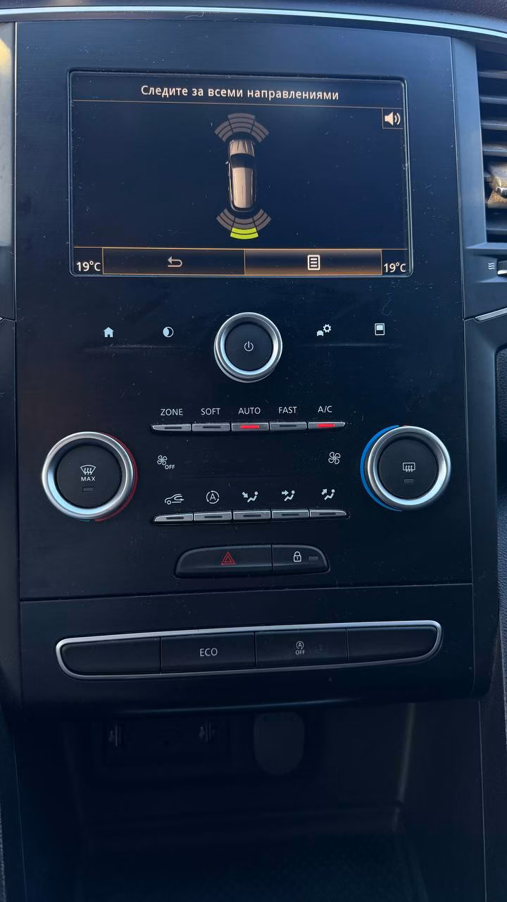 Renault Megane фото 11