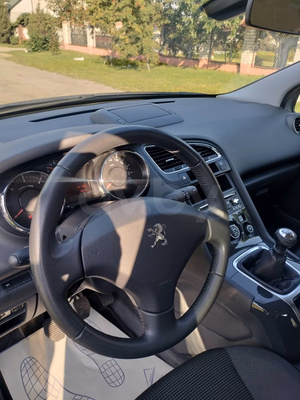 Peugeot 5008 фото 6
