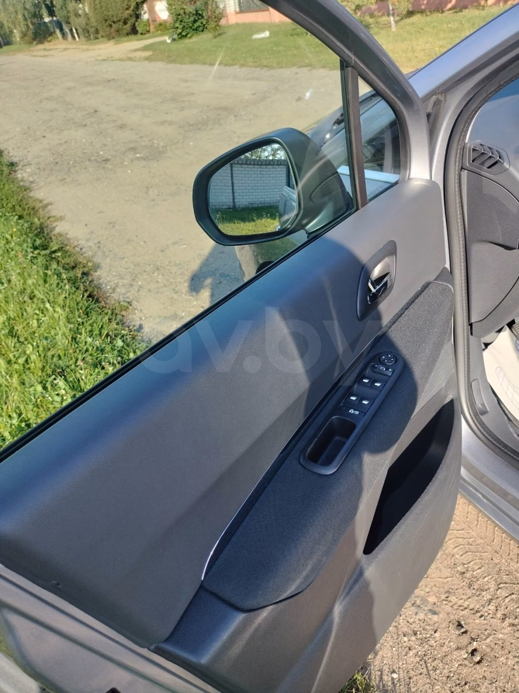 Peugeot 5008 фото 8