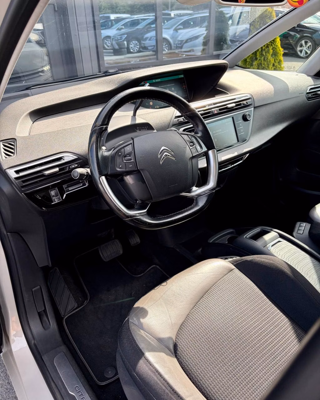 Citroen C4 Grand Picasso фото 10