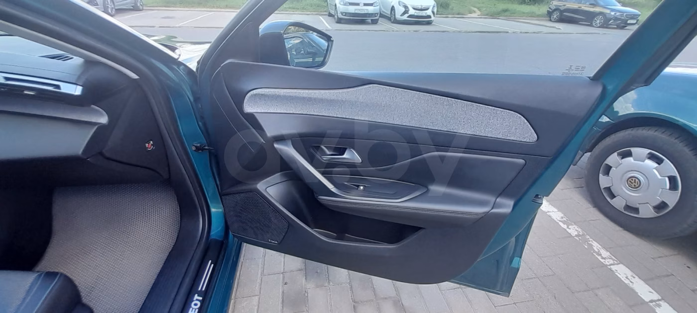 Peugeot 308 фото 13