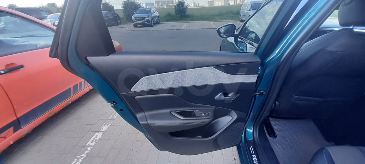 Peugeot 308 фото 10