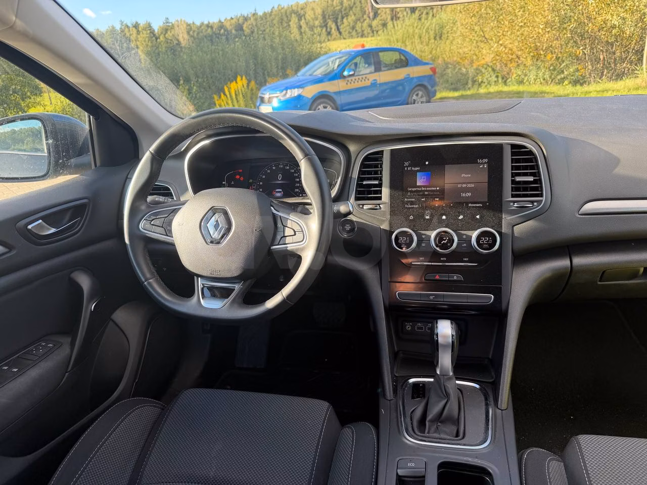 Renault Megane фото 7