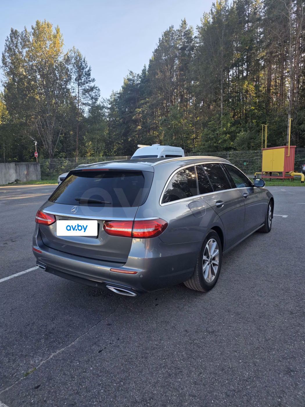 Mercedes-Benz E-Класс фото 2