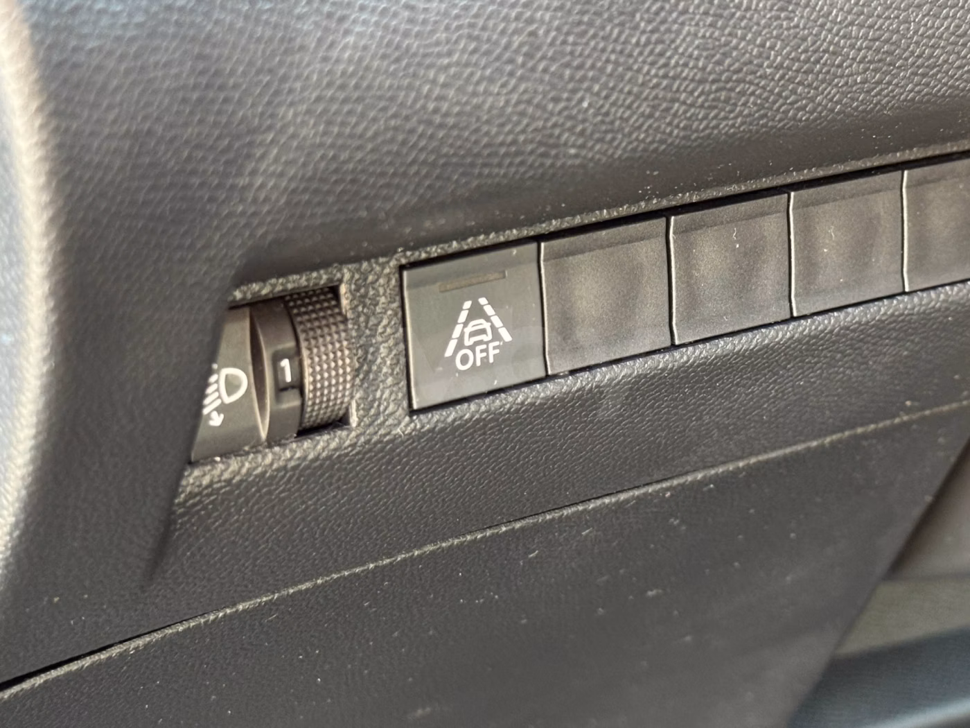 Peugeot 2008 фото 12