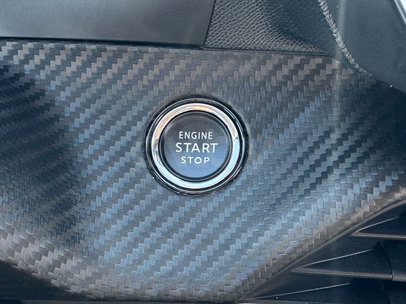 Peugeot 2008 фото 21
