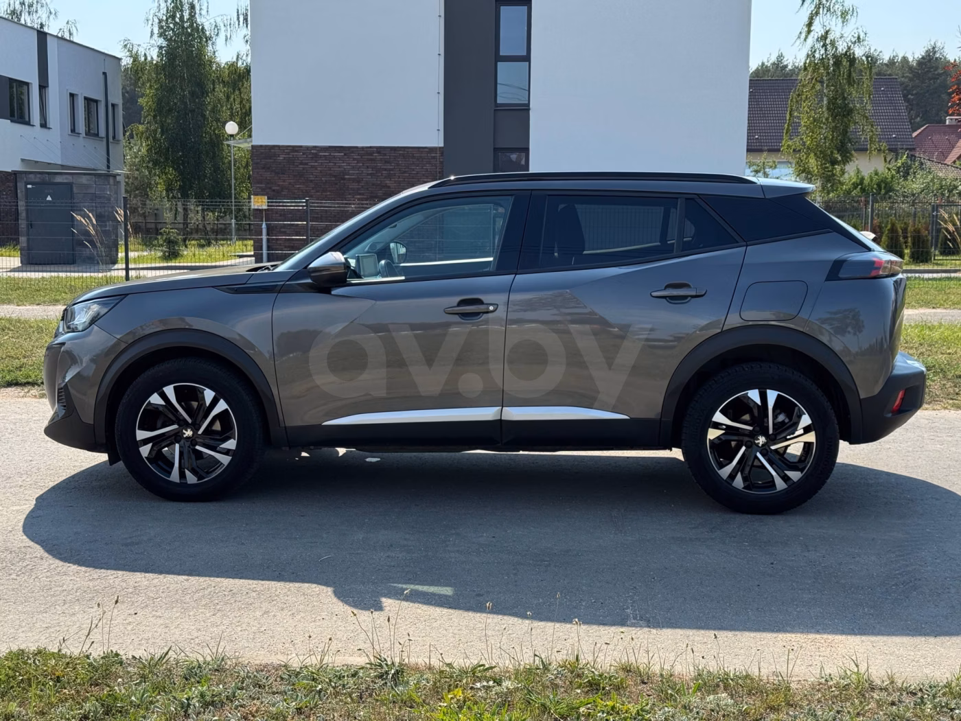 Peugeot 2008 фото 2