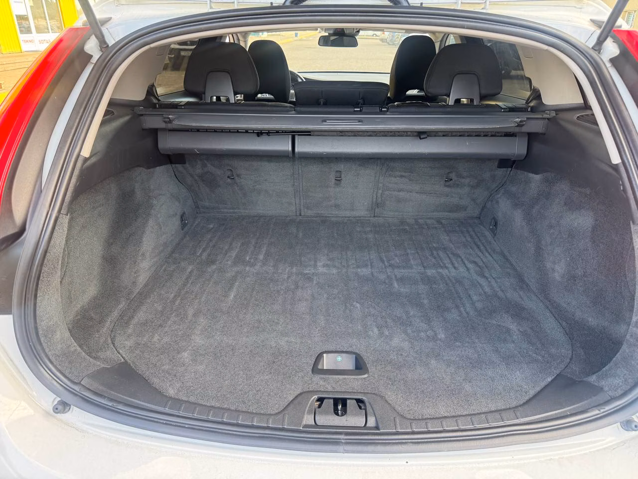 Volvo V60 фото 16