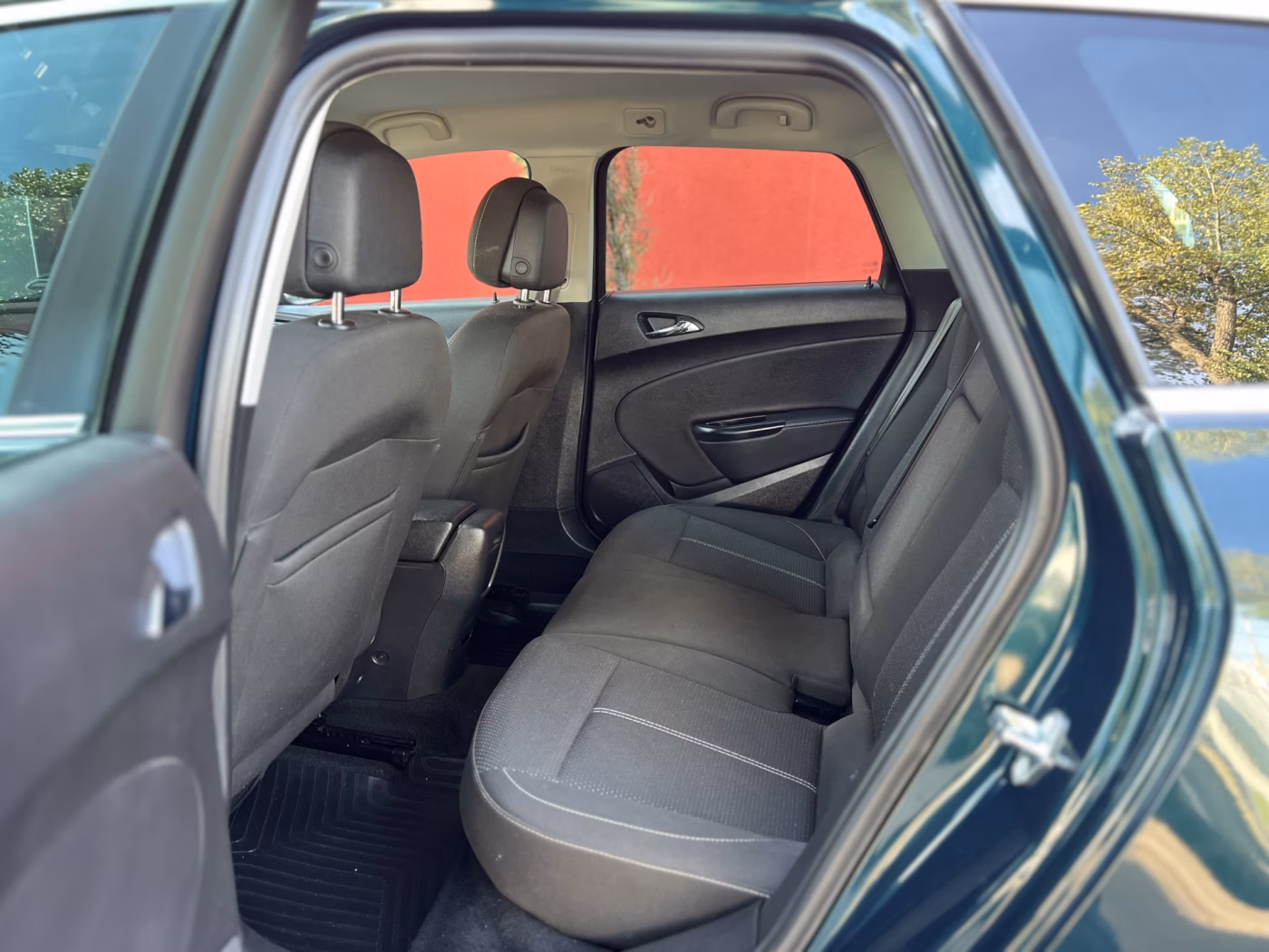 Opel Astra фото 11