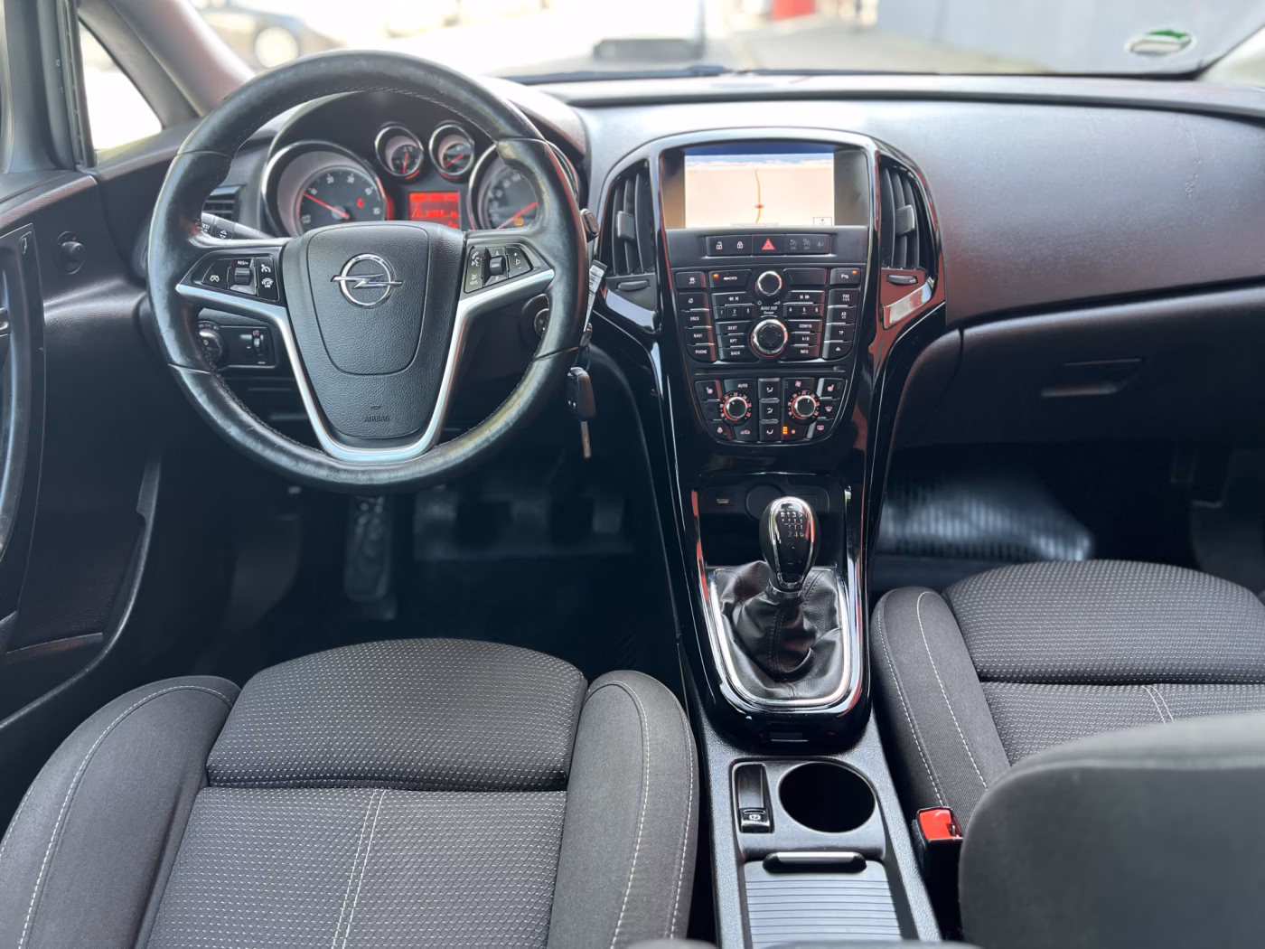 Opel Astra фото 8