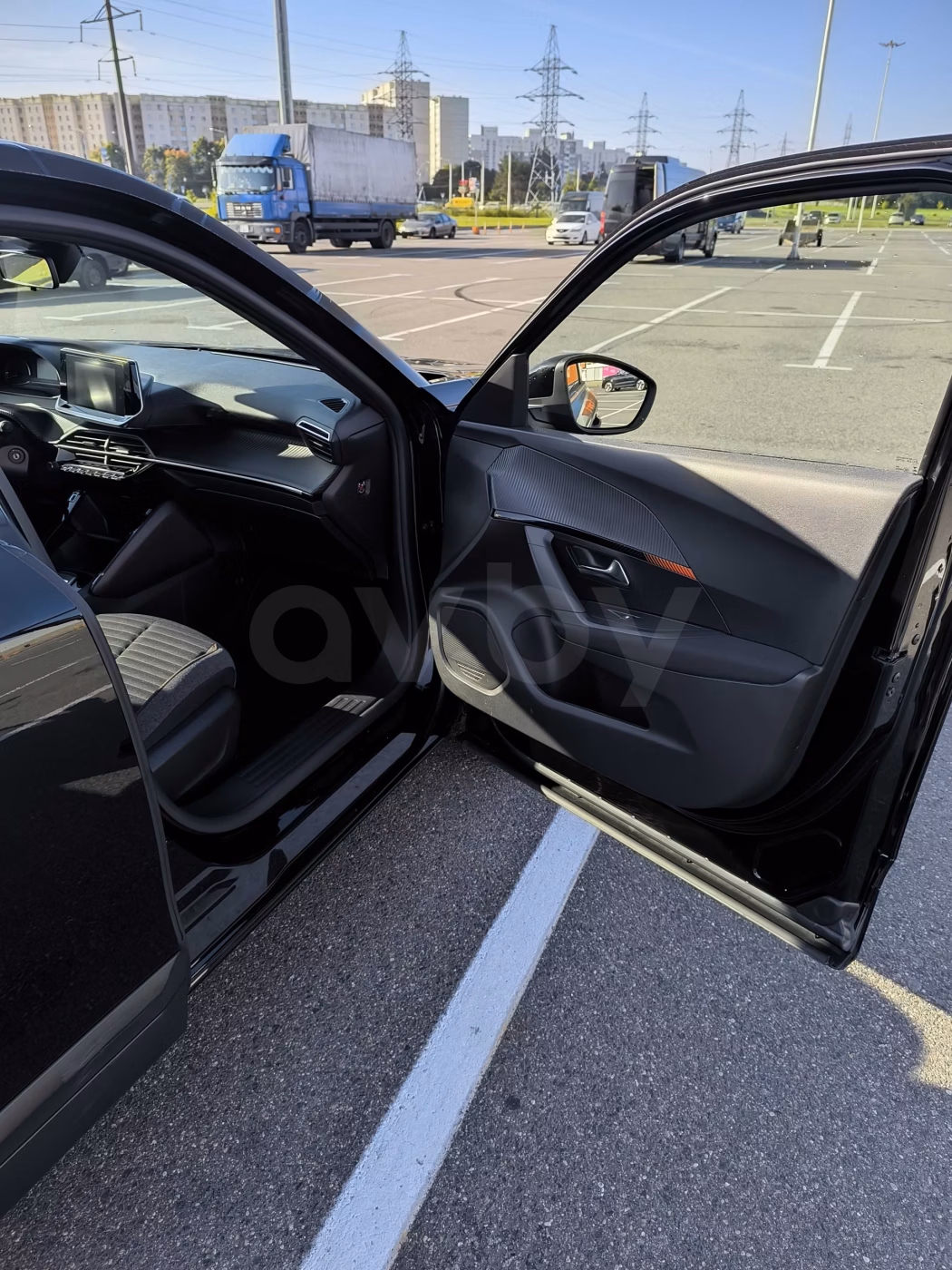 Peugeot 2008 фото 18