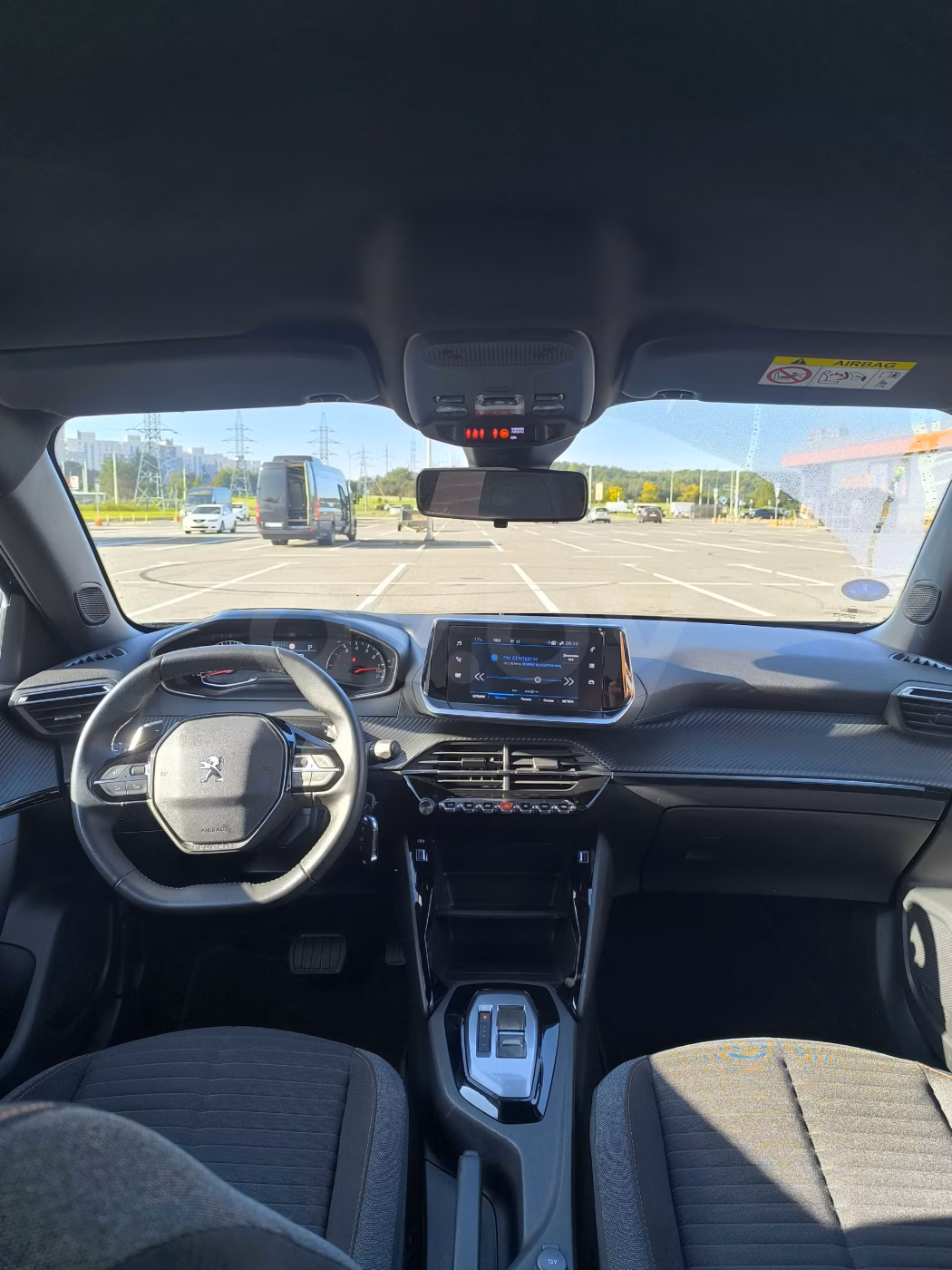 Peugeot 2008 фото 11