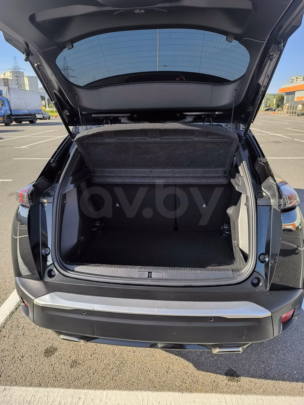 Peugeot 2008 фото 8