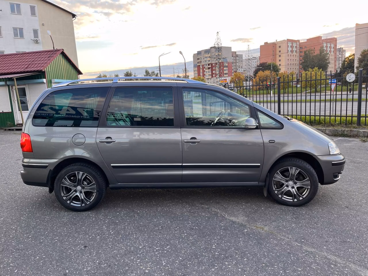 Volkswagen Sharan фото 3