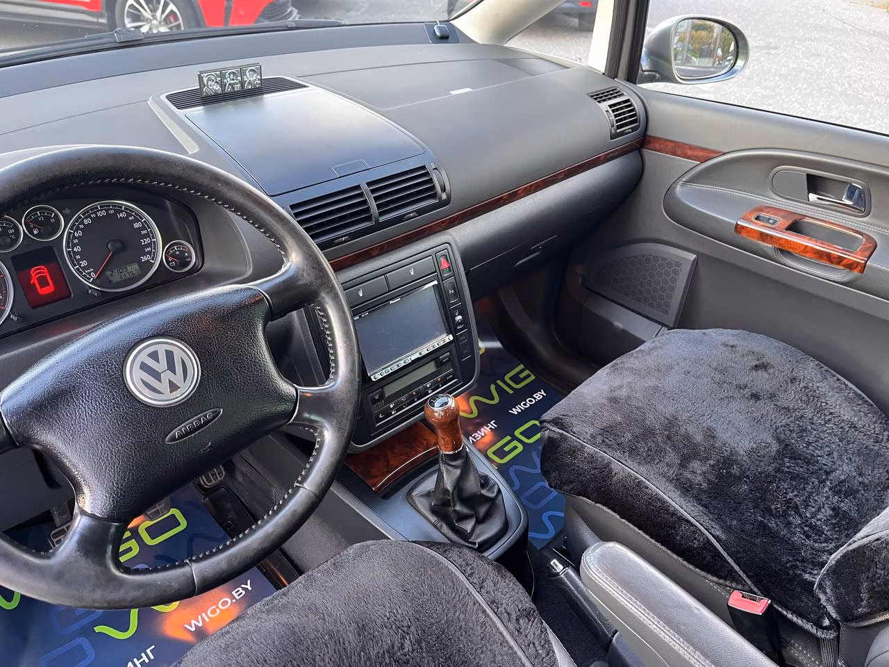 Volkswagen Sharan фото 11