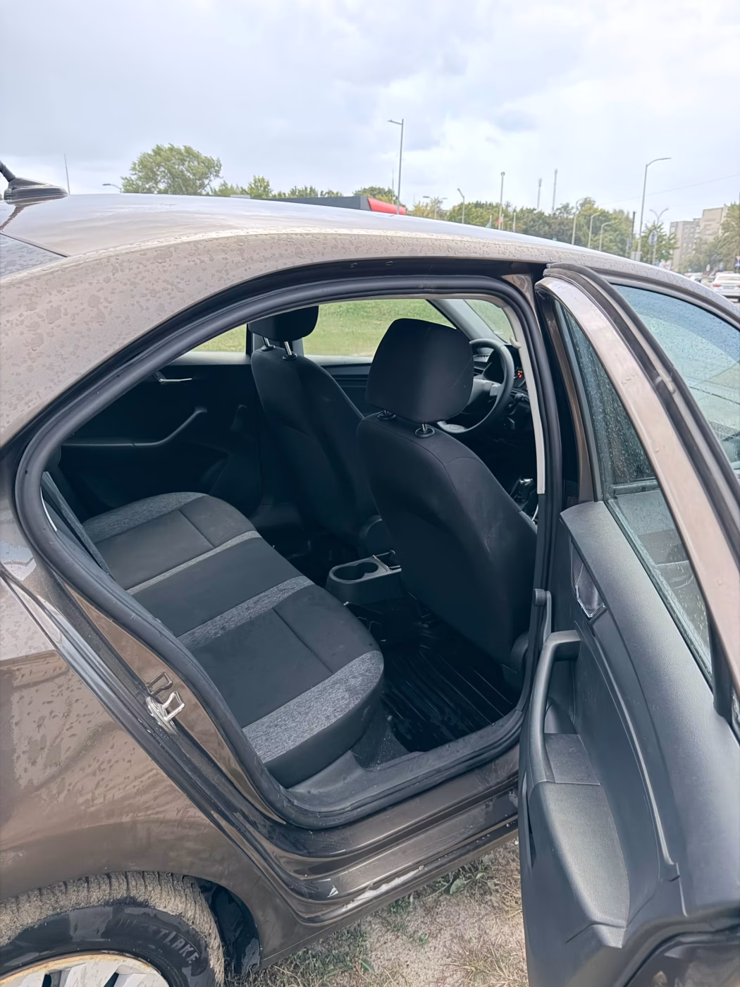 Skoda Rapid фото 9