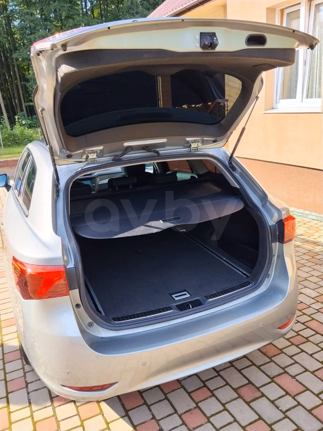 Toyota Avensis фото 22