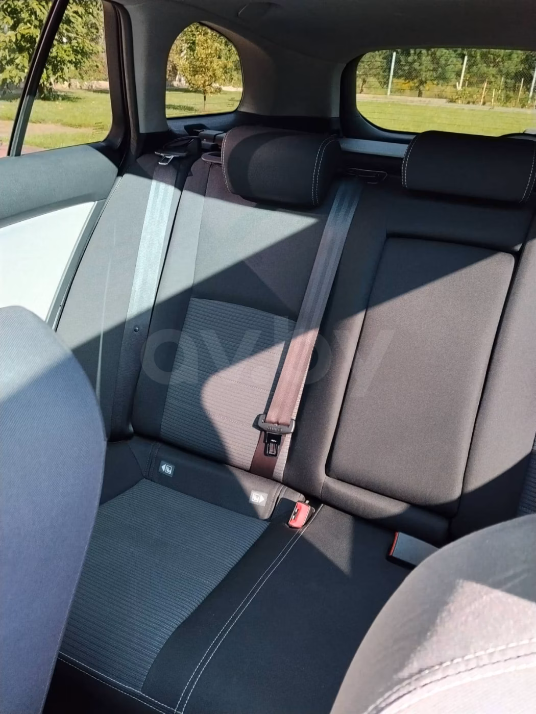 Toyota Avensis фото 23