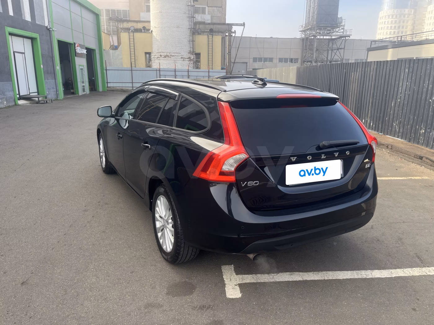 Volvo V60 фото 5
