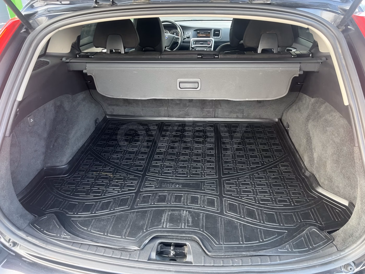 Volvo V60 фото 17