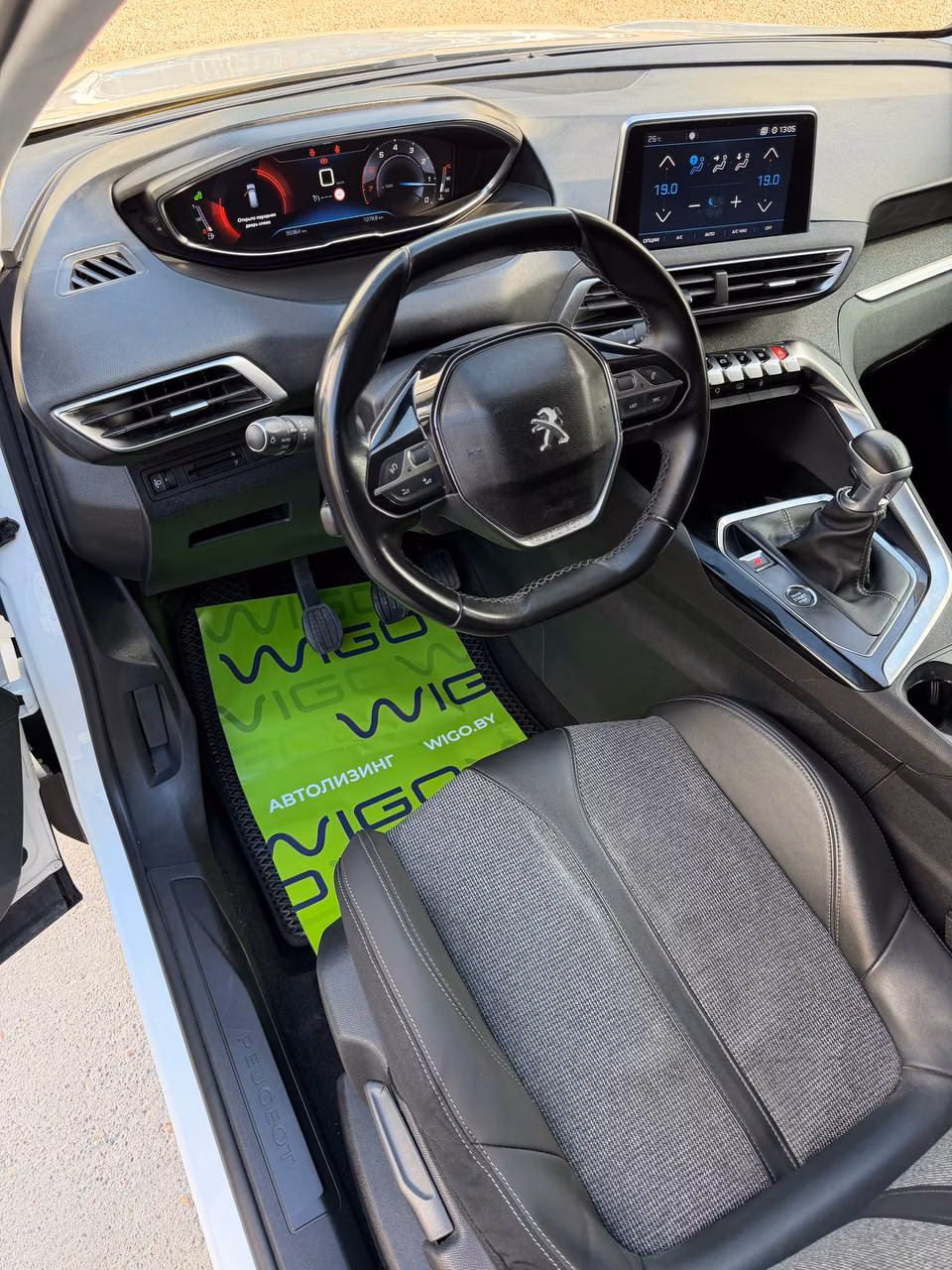 Peugeot 5008 фото 9