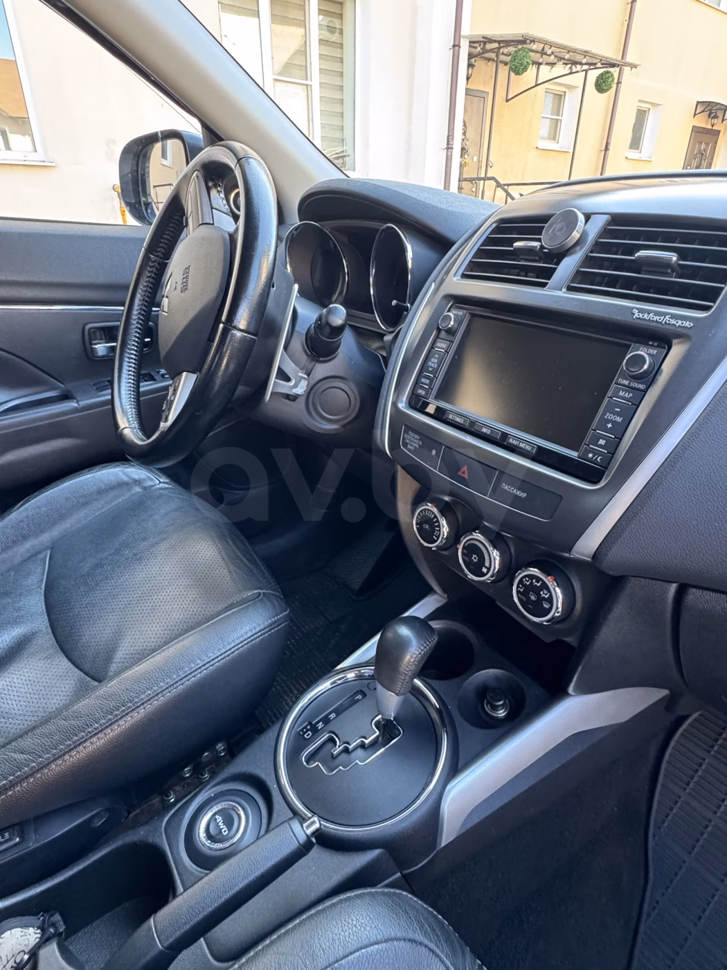 Mitsubishi ASX фото 8