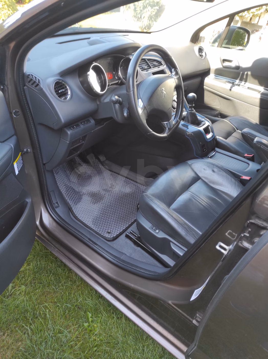 Peugeot 5008 фото 6
