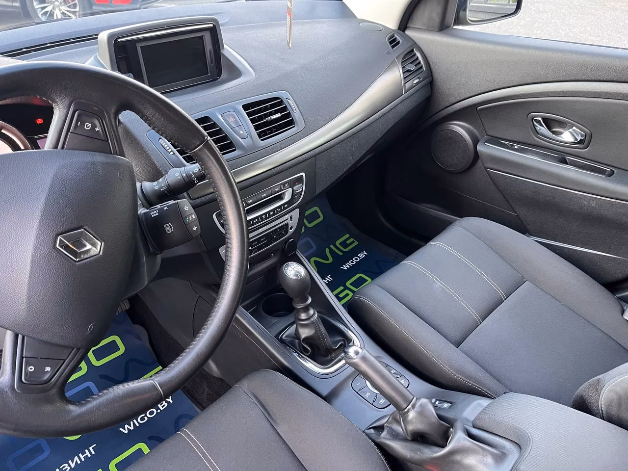 Renault Megane фото 11