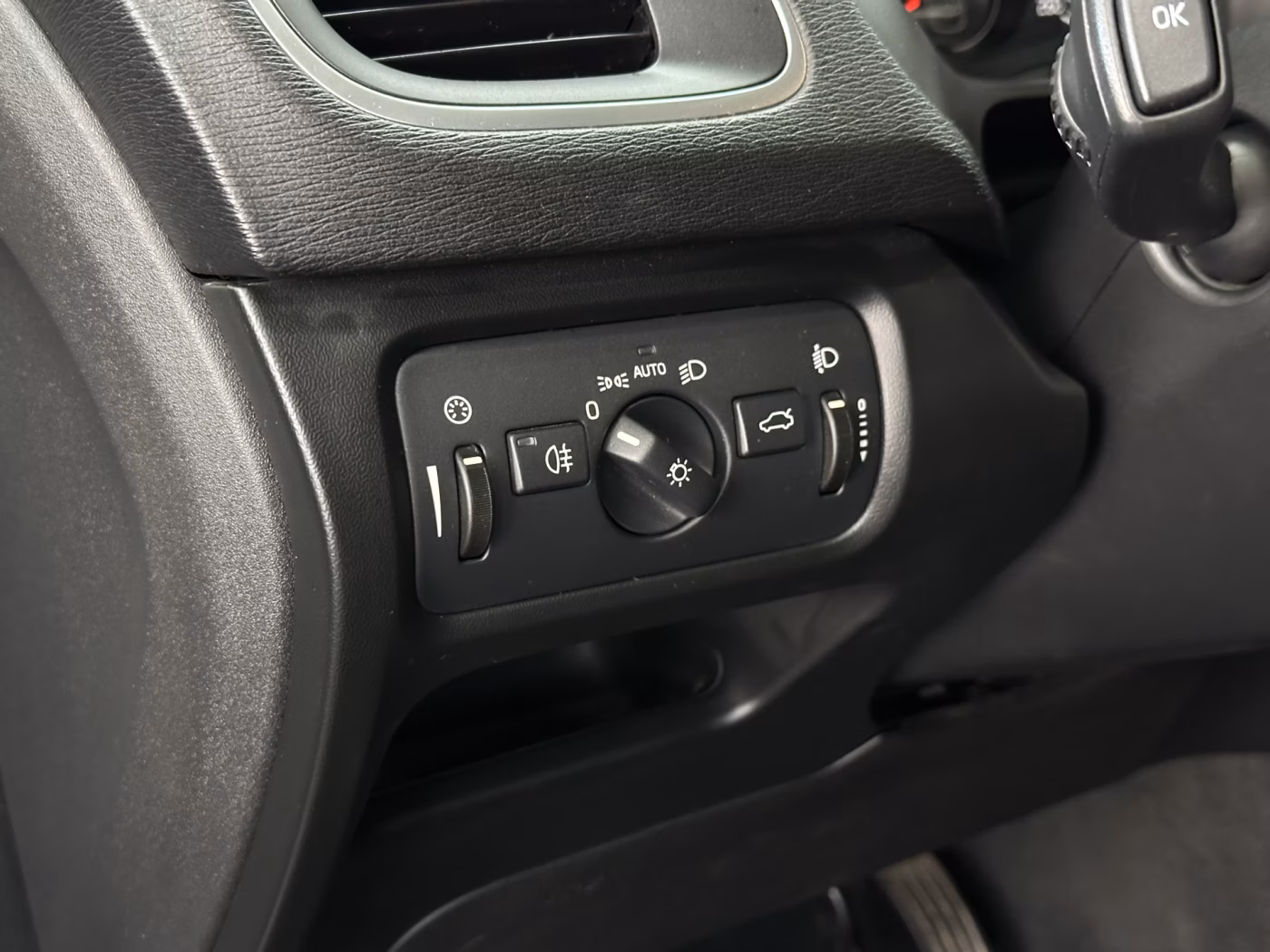 Volvo V40 фото 19