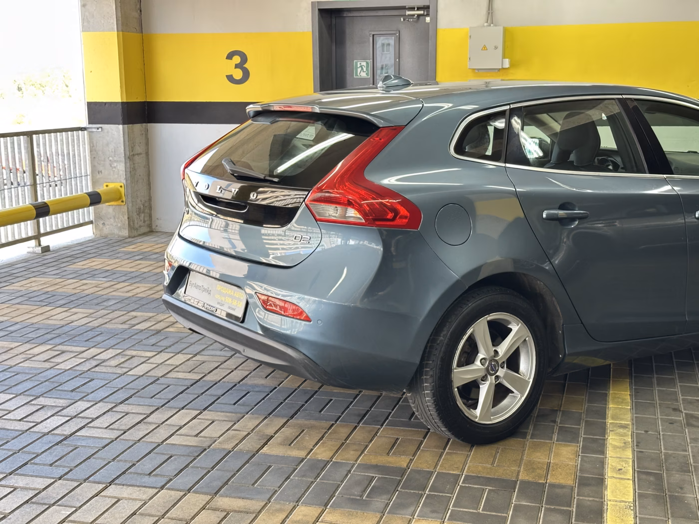 Volvo V40 фото 30
