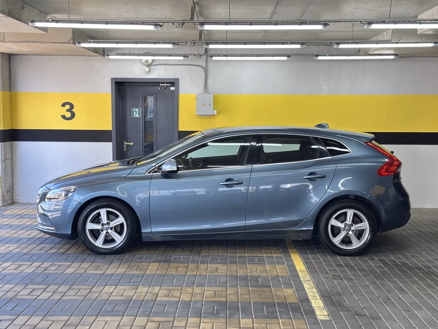 Volvo V40 фото 4