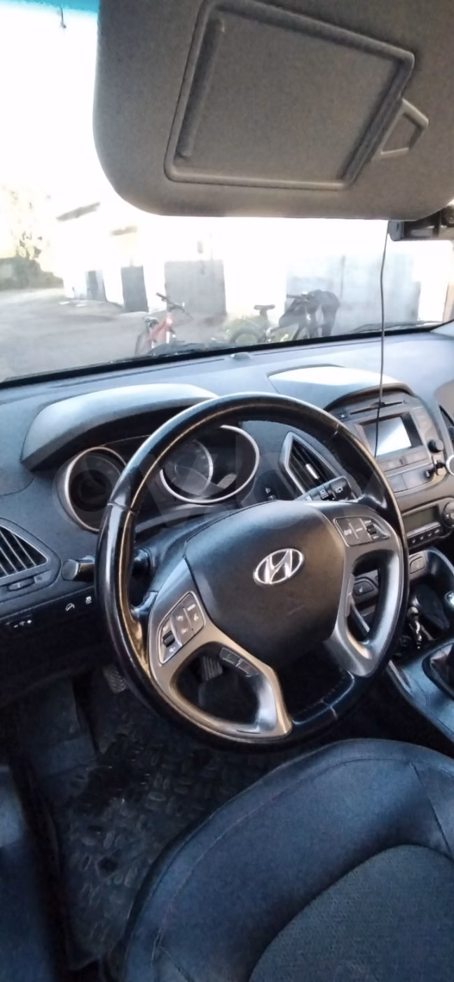 Hyundai ix35 фото 7