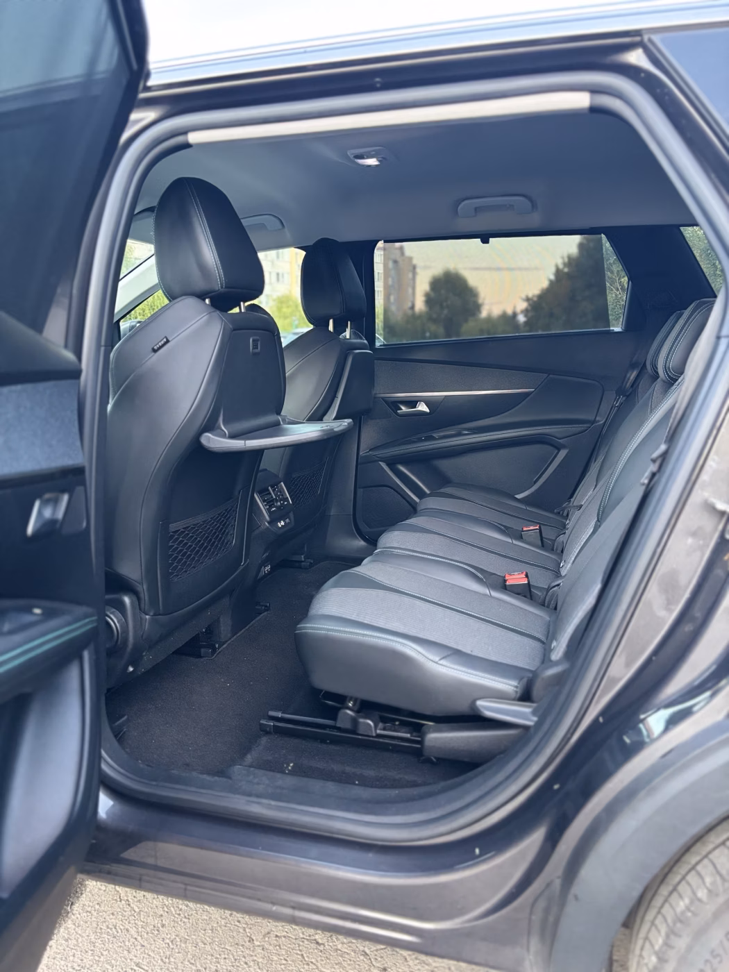 Peugeot 5008 фото 10