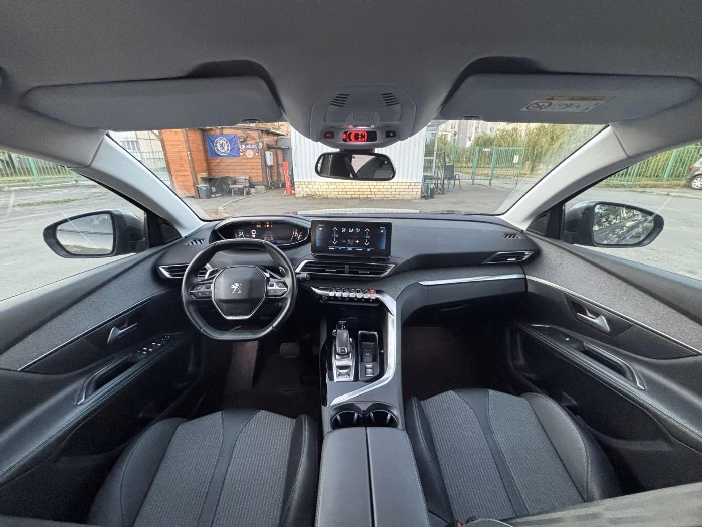 Peugeot 5008 фото 11