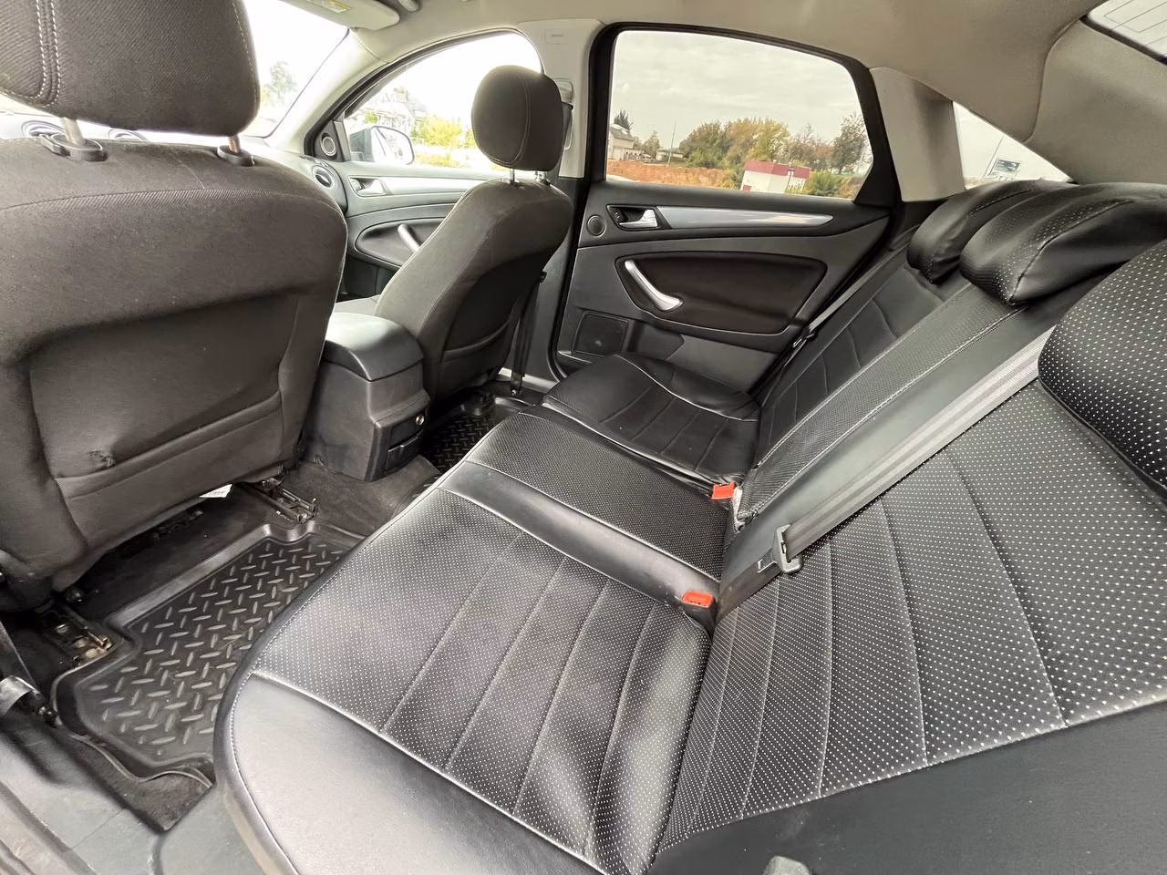 Ford Mondeo фото 17