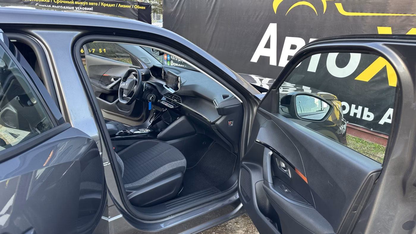 Peugeot 2008 фото 11