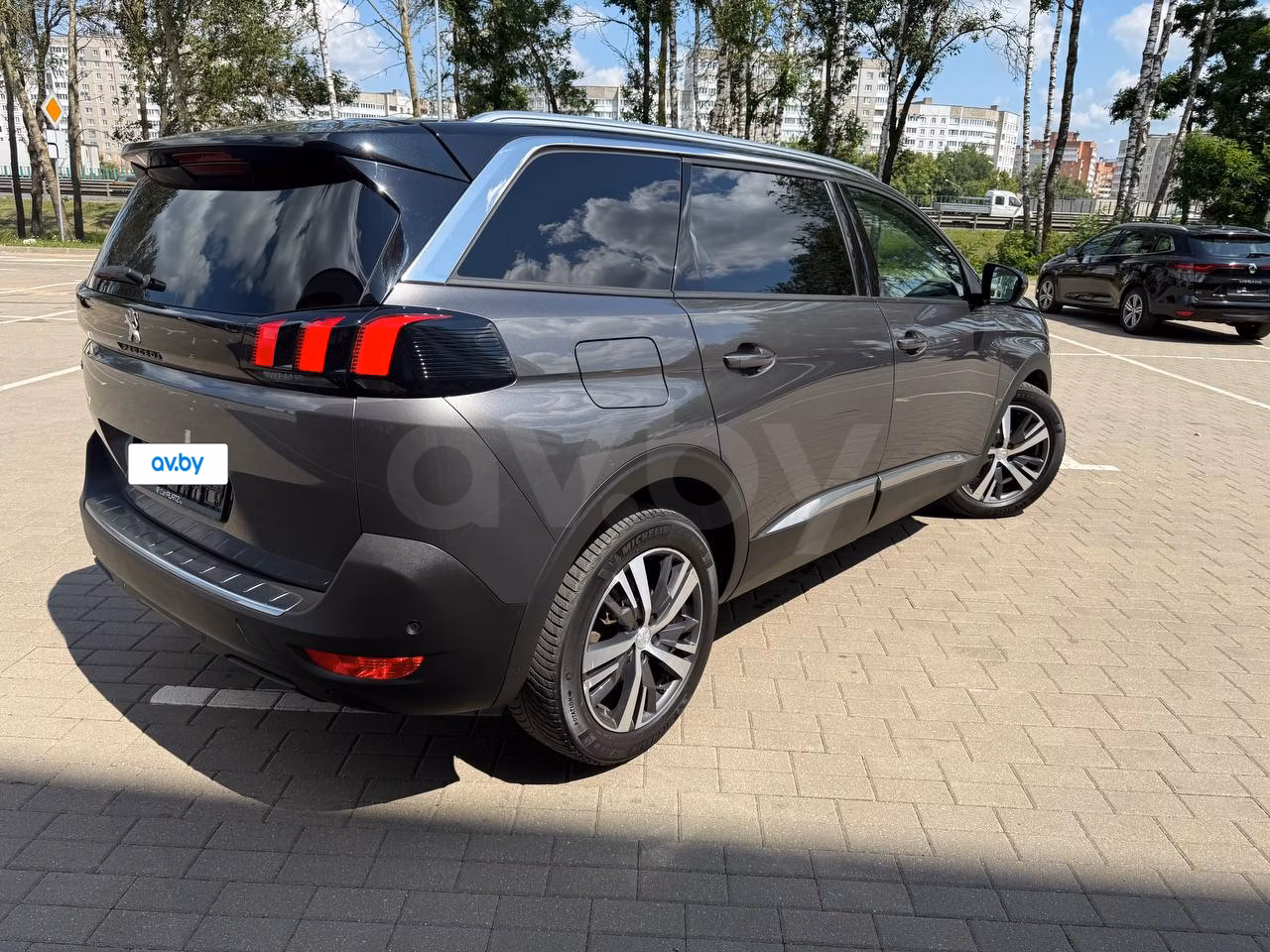 Peugeot 5008 фото 5